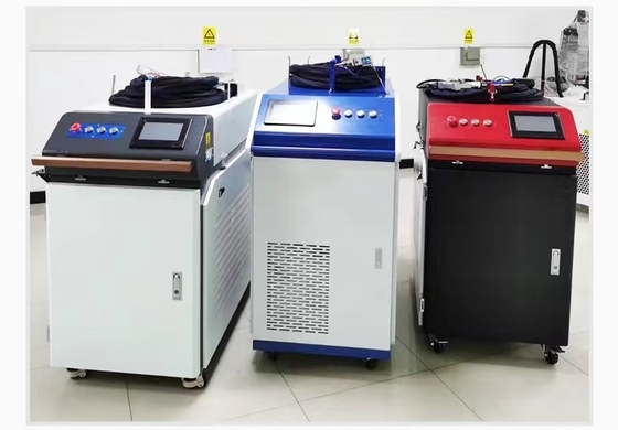 Μηχανή συγκόλλησης λέιζερ ινών 1500W 3000W 3 σε 1 μηχανή κοπής καθαρισμού λέιζερ